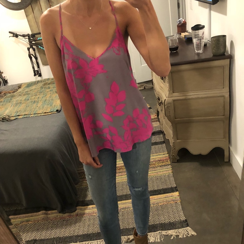 Fun, silky floral top!